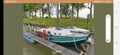 Zeeschouw platbodem staal zeilboot